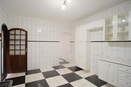 Casa para alugar com 150m², 3 quartos e 2 vagasCozinha