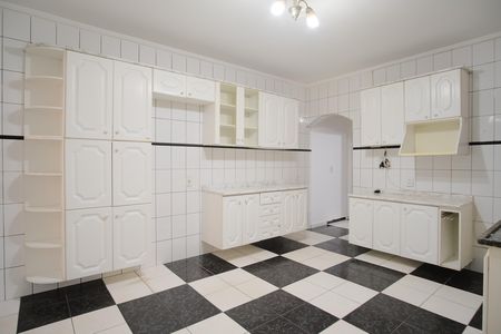 Casa para alugar com 150m², 3 quartos e 2 vagasCozinha