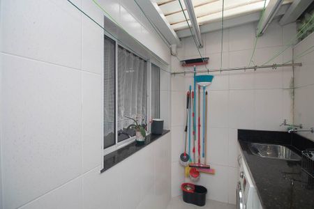 Casa de condomínio à venda com 100m², 3 quartos e 2 vagasÁrea de Serviço