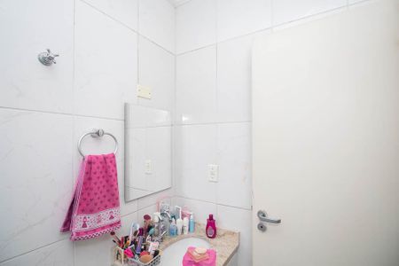 Casa de condomínio à venda com 100m², 3 quartos e 2 vagasBanheiro 2