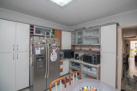 Casa de condomínio à venda com 100m², 3 quartos e 2 vagasCozinha - Armários