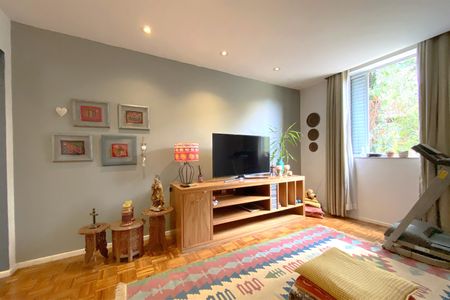 Casa de condomínio à venda com 344m², 4 quartos e 2 vagas Casa de condomínio à venda com 344m², 4 quartos e 2 vagasQuarto 3