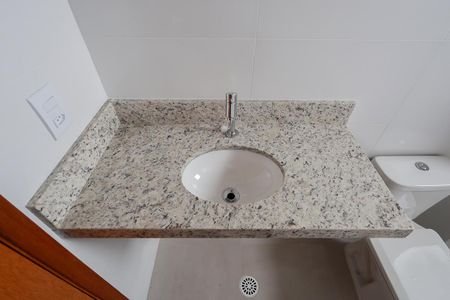 Apartamento à venda com 65m², 2 quartos e 1 vaga Apartamento à venda com 65m², 2 quartos e 1 vagaBanheiro