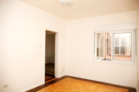 Sala de apartamento à venda com 2 quartos, 70m² em Farroupilha, Porto Alegre