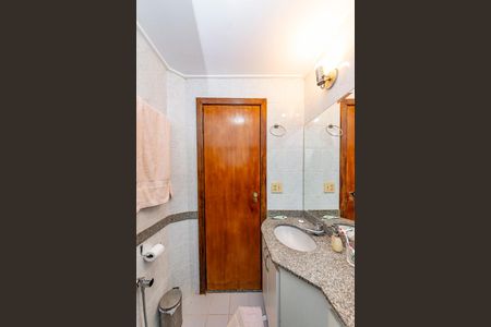 Apartamento à venda com 180m², 3 quartos e 2 vagasBanheiro da Suíte