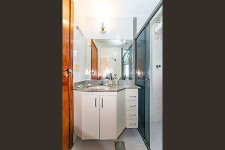 Apartamento à venda com 180m², 3 quartos e 2 vagasBanheiro da Suíte