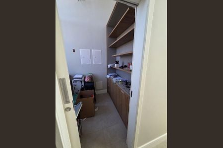 Casa à venda com 220m², 3 quartos e 4 vagas