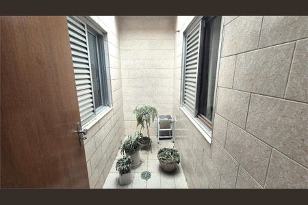 Casa à venda com 5 quartos, 150m² em Parque São Lucas, São Paulo