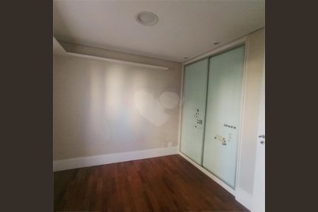 Apartamento à venda com 3 quartos, 97m² em Vila Cordeiro, São Paulo