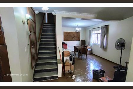 Casa à venda com 200m², 3 quartos e 3 vagas