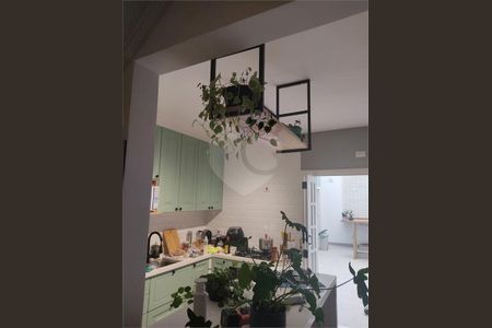 Casa à venda com 2 quartos, 100m² em Vila Anhanguera, São Paulo