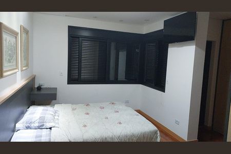 Casa à venda com 4 quartos, 400m² em Jardim Hollywood, São Bernardo do Campo