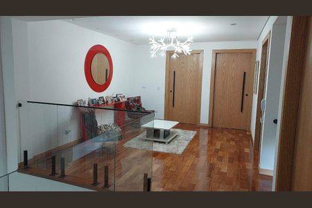 Casa à venda com 4 quartos, 400m² em Jardim Hollywood, São Bernardo do Campo