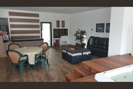 Casa à venda com 4 quartos, 400m² em Jardim Hollywood, São Bernardo do Campo