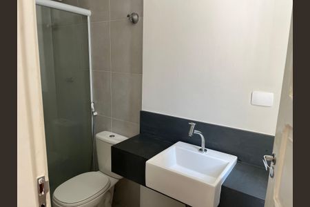Banheiro de apartamento para alugar com 3 quartos, 124m² em Vila Buarque, São Paulo