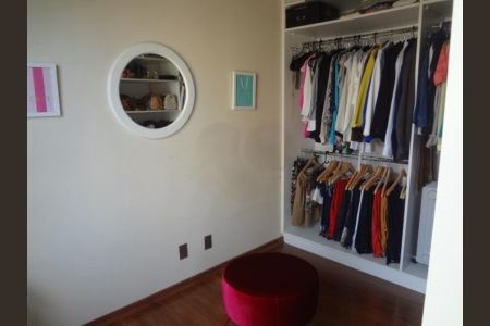 Apartamento à venda com 70m², 1 quarto e 1 vaga