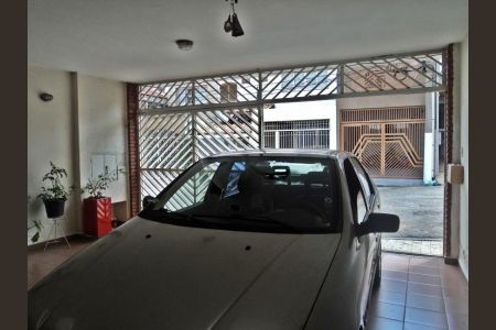 Casa à venda com 174m², 4 quartos e 2 vagas