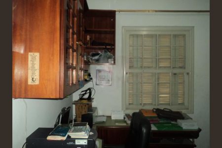 Casa à venda com 4 quartos, 174m² em Vila Bertioga, São Paulo