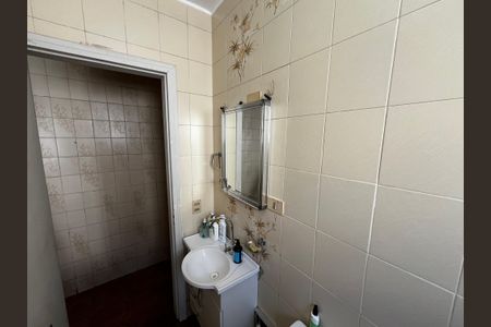 Casa à venda com 110m², 2 quartos e 2 vagas Casa à venda com 110m², 2 quartos e 2 vagasBanheiro