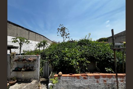 Casa à venda com 110m², 2 quartos e 2 vagas Casa à venda com 110m², 2 quartos e 2 vagasQuintal