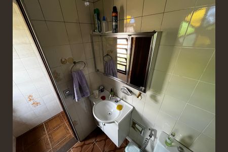 Casa à venda com 110m², 2 quartos e 2 vagas Casa à venda com 110m², 2 quartos e 2 vagasBanheiro de Serviço