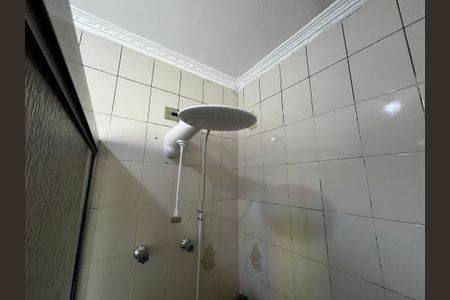 Casa à venda com 110m², 2 quartos e 2 vagas Casa à venda com 110m², 2 quartos e 2 vagasBanheiro de Serviço