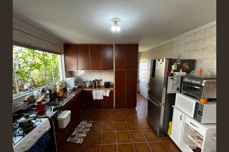 Casa à venda com 110m², 2 quartos e 2 vagas Casa à venda com 110m², 2 quartos e 2 vagasCozinha