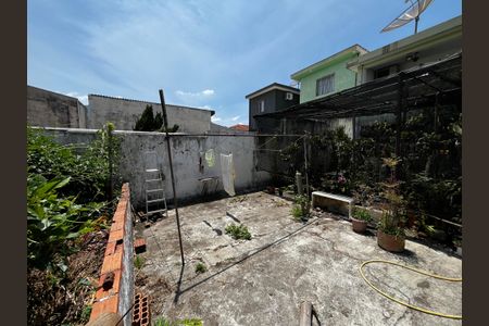 Casa à venda com 110m², 2 quartos e 2 vagas Casa à venda com 110m², 2 quartos e 2 vagasQuintal