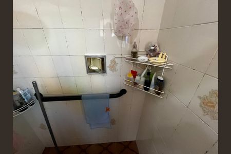 Casa à venda com 110m², 2 quartos e 2 vagas Casa à venda com 110m², 2 quartos e 2 vagasBanheiro de Serviço