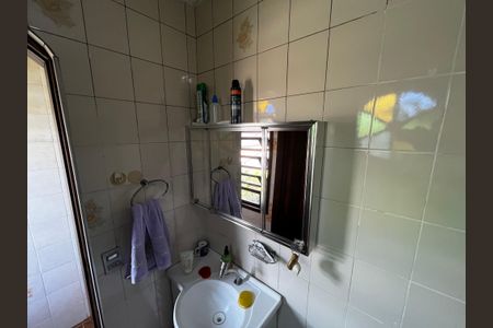 Casa à venda com 110m², 2 quartos e 2 vagas Casa à venda com 110m², 2 quartos e 2 vagasBanheiro de Serviço