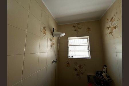 Casa à venda com 110m², 2 quartos e 2 vagas Casa à venda com 110m², 2 quartos e 2 vagasBanheiro