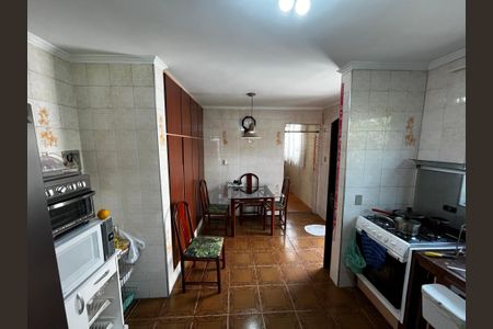 Casa à venda com 110m², 2 quartos e 2 vagas Casa à venda com 110m², 2 quartos e 2 vagasCozinha