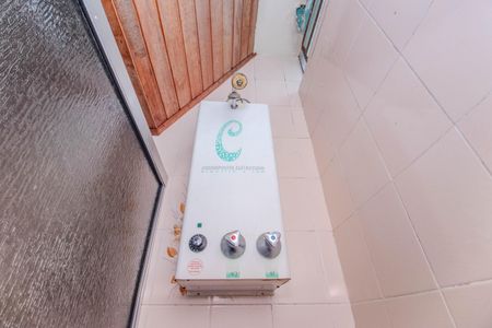 Casa à venda com 354m², 5 quartos e 3 vagasBanheiro 2