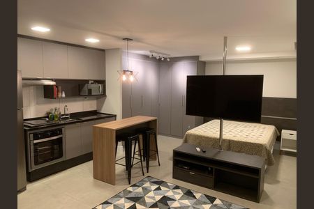 Banheiro de kitnet/studio à venda com 1 quarto, 43m² em Centro, Campinas