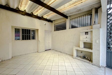 Casa à venda com 110m², 2 quartos e 1 vaga Casa à venda com 110m², 2 quartos e 1 vagaGaragem