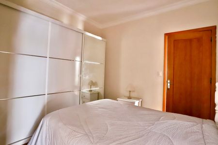 Casa para alugar com 115m², 2 quartos e 2 vagas Casa para alugar com 115m², 2 quartos e 2 vagasQuarto 1