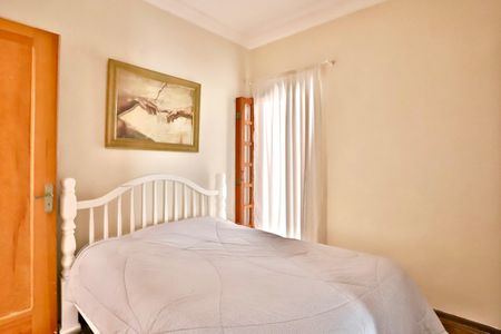 Casa para alugar com 115m², 2 quartos e 2 vagas Casa para alugar com 115m², 2 quartos e 2 vagasQuarto 1