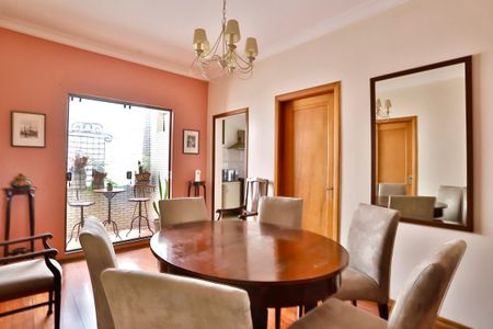 Casa para alugar com 115m², 2 quartos e 2 vagas Casa para alugar com 115m², 2 quartos e 2 vagasSala de Jantar