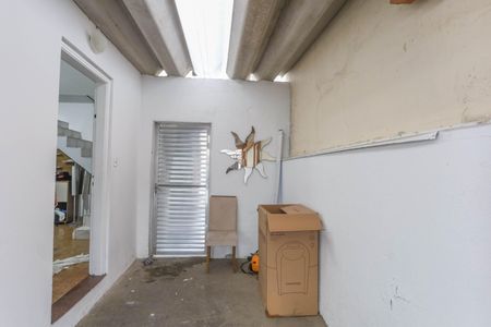 Casa à venda com 125m², 2 quartos e 2 vagasEntrada 