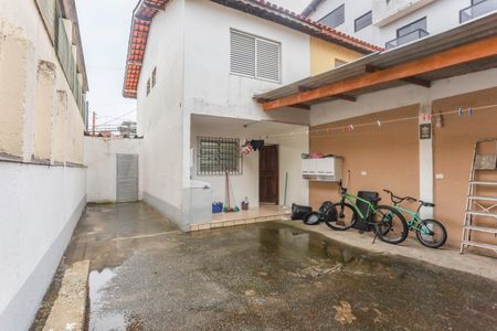 Casa à venda com 125m², 2 quartos e 2 vagasQuintal 