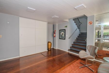 Apartamento à venda com 147m², 2 quartos e 2 vagas Apartamento à venda com 147m², 2 quartos e 2 vagasHall de entrada