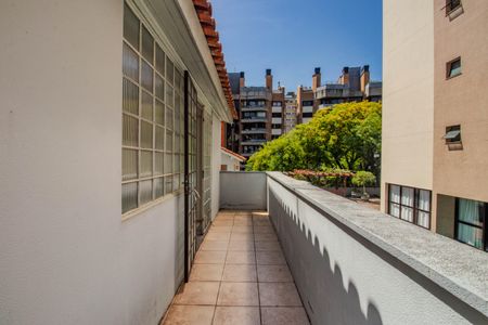 Apartamento à venda com 147m², 2 quartos e 2 vagas Apartamento à venda com 147m², 2 quartos e 2 vagasCobertura - Varanda