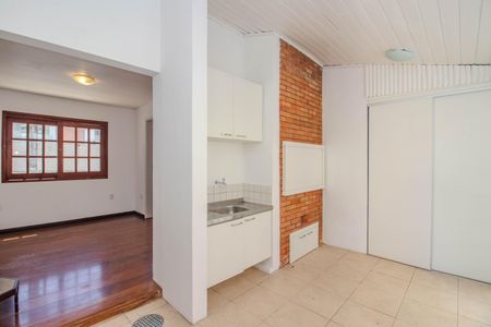 Apartamento à venda com 147m², 2 quartos e 2 vagas Apartamento à venda com 147m², 2 quartos e 2 vagasCobertura
