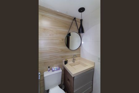 Apartamento à venda com 65m², 3 quartos e 1 vaga Apartamento à venda com 65m², 3 quartos e 1 vagaBanheiro da Suíte