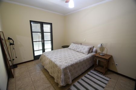 Casa à venda com 246m², 3 quartos e 2 vagasQuarto 3 - Suíte