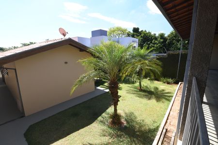 Casa à venda com 246m², 3 quartos e 2 vagasjardim
