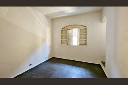 Casa à venda com 193m², 5 quartos e 2 vagas Casa à venda com 193m², 5 quartos e 2 vagasQuarto 3