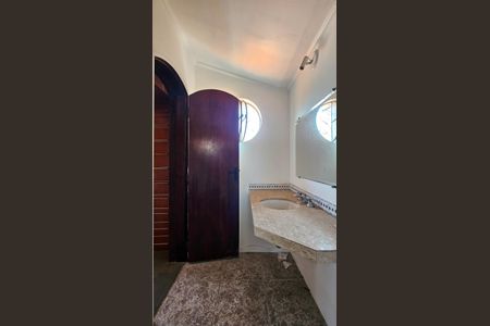 Casa à venda com 193m², 5 quartos e 2 vagas Casa à venda com 193m², 5 quartos e 2 vagasBanheiro 2