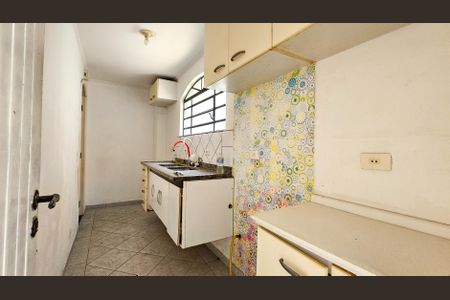 Casa à venda com 193m², 5 quartos e 2 vagas Casa à venda com 193m², 5 quartos e 2 vagasCozinha