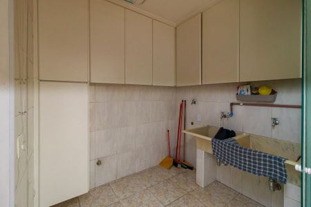 Casa à venda com 320m², 4 quartos e 3 vagasÁrea de Serviço